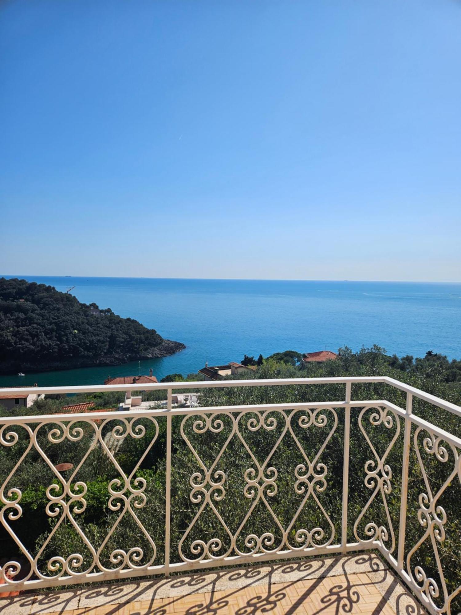 Villa Degli Ulivi - Free Parking Леричи Екстериор снимка